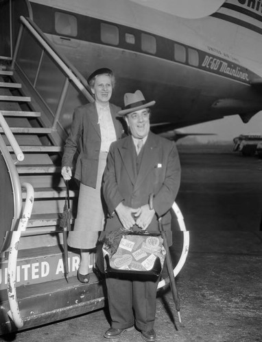 Photograph of Heitor Villa-Lobos with his wife