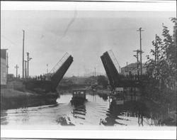 Washington Street Bridge in Petaluma, California raised for river traffic, 1914