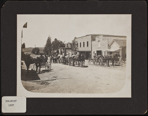 Egan Ave, 1907-1908 Granite Building. J. Drew Frank Realty and Burt Carter's Livery Stable