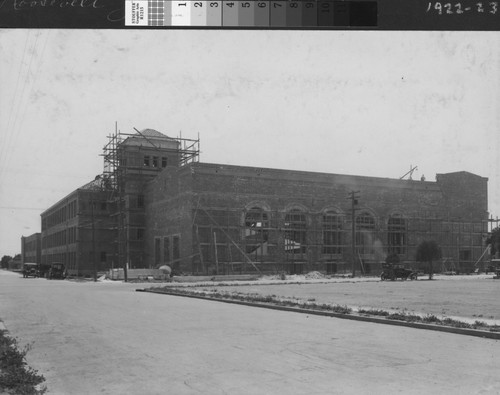 [Photograph of Roosevelt Junior High School]