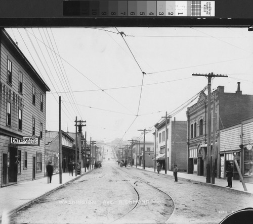 [Photograph of Washington Avenue, 1912]