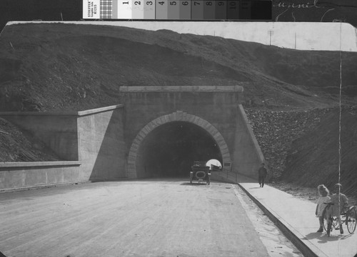 [Photograph of the Municipal Tunnel C]