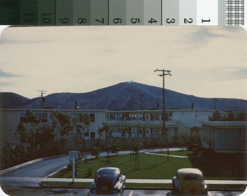 [Photograph of war housing B]