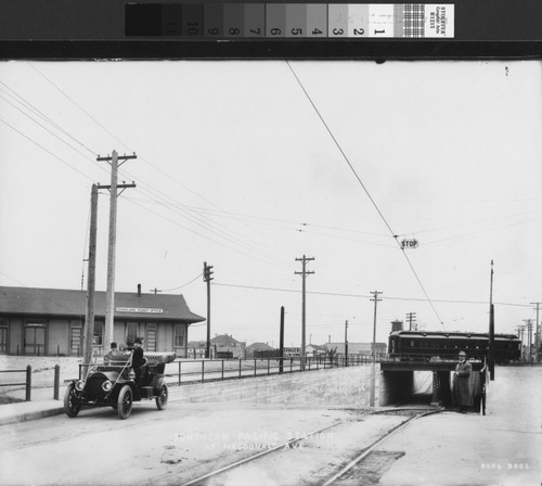 [Photograph of Southern Pacific railroad station]