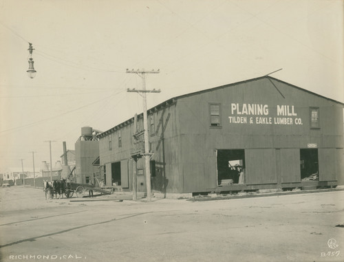 [Photograph of Tilden & Eakle Lumber Company]