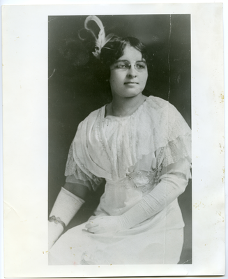 Portrait of Pearl Roberts