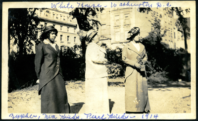 Zypher [-], Lucy Hinds, and Pearl Hinds standing on White House grounds