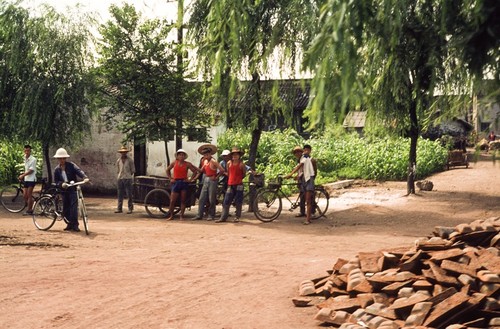 Young Commune Workers