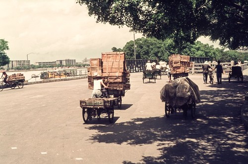 Moving Goods in Urban China