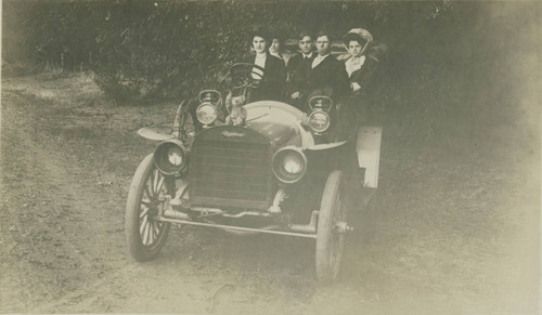 People in early automobile