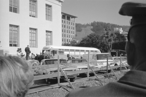 Alameda County sheriff's department bus in Sproul Hall parking lot