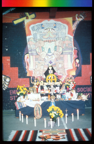 Día de los Muertos Altar