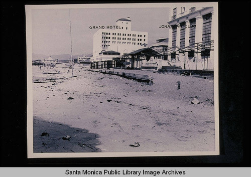 Santa Monica tide studies from the Kenter Canyon Storm drain looking north past the Grand Hotel and the Jonathan Club with tide 1.6 feet at 11:33 AM on September 21, 1938