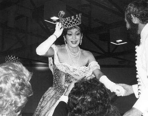 Carla La Mar, H.I.M. Empress being helped from the stage