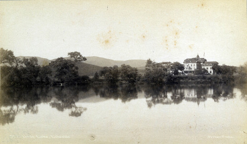 Lindo Lake, Lakeside