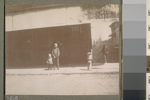 [Unidentified children, Chinatown.]