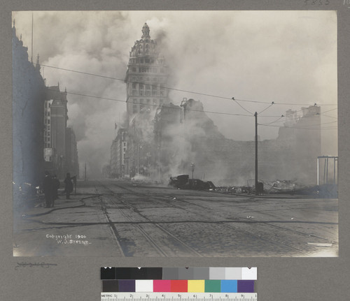 [Call Building on fire, Market Street. Looking northeast from near Fourth St.]