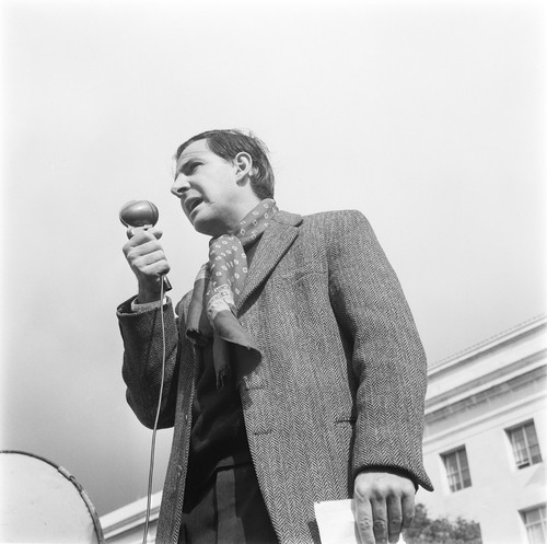 Professor John Searle speaking to crowd