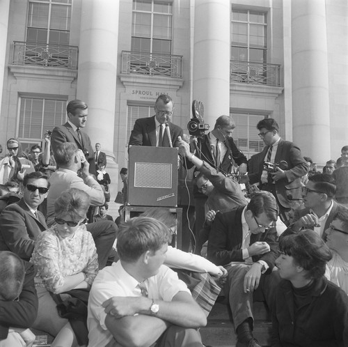 Allan Searcy, Vice-Chancellor of U.C. Berkeley speaks to the crowd in front of Sproul Hall