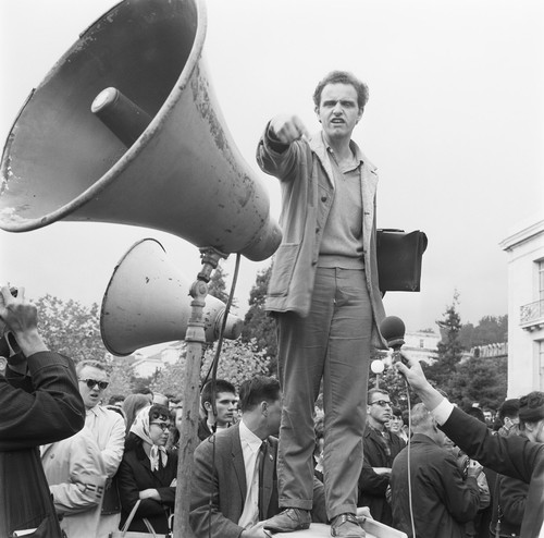 Leader Mario Savio sounding off