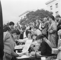 Students signing pledge
