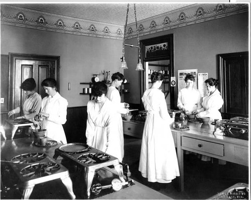 Students in cooking class