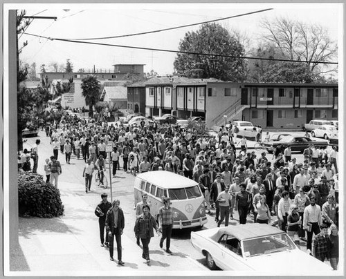 Protest march after Kent State massacre