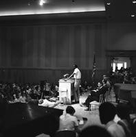 Harry Edwards speaking to an audience