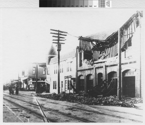 Library Hall roof damage due to 1906 earthquake