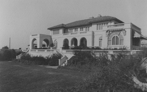 C. S. Crookshank residence in Lemon Heights, Tustin