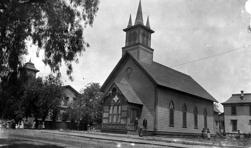 First Baptist Church built in 1876