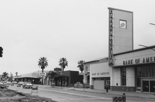 Bank of America on 801 N. Main in 1960
