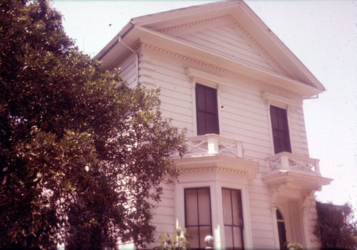 Home of George and Lulu Minter, 322 Birch at 3rd, S. E. corner