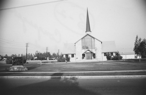 First Congregational Church on 2555 Santiago in 1965