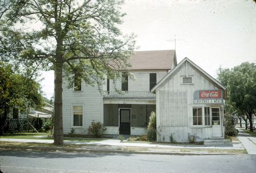 Corner store, southwest corner of Fruit and Minter, Santa Ana