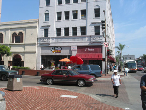 The Otis Building on the corner of Main St. and 4th St., August 2002