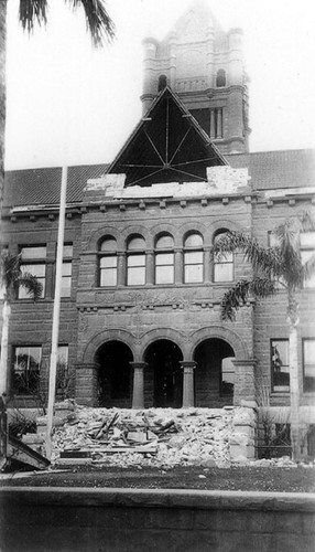 Damage from March 1933 earthquake to Courthouse