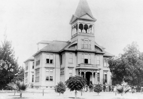 Central Grammar School on Church St. & Sycamore in 1899