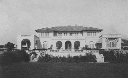 C. S. Crookshank residence in Lemon Heights, Tustin