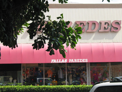 Fallas Paredes, store on Fourth Street, August 2002