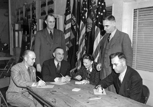 Santa Ana Selective Service Board 1940-1945 — Calisphere