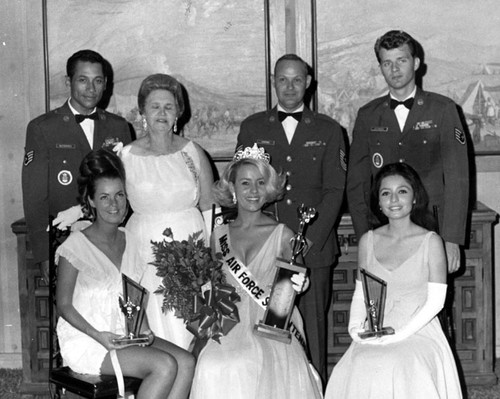 Group portrait at the Air Force Ball in 1969