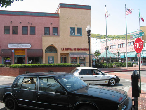 Street scene on Spurgeon and Fourth Street, August 2002