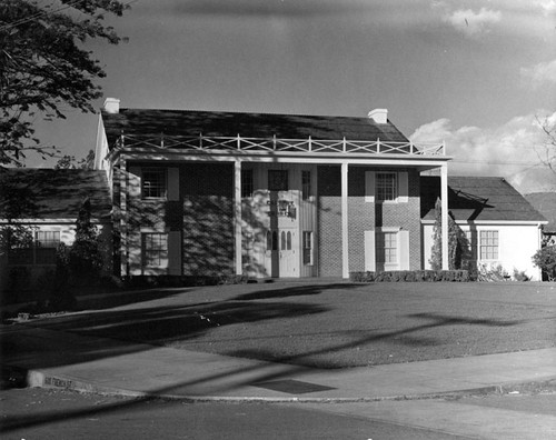 Calvary Church of Santa Ana on 601 E. 6th St