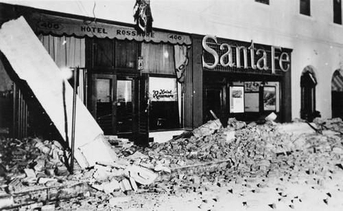 Rossmore hotel on 406 N. Sycamore St. near 4th on the day of the earthquake, March 10, 1933