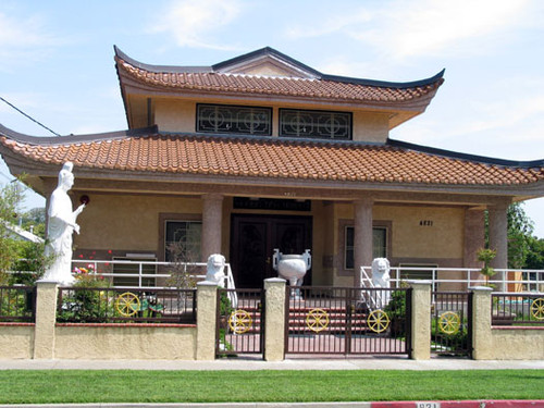 Temple on the corner of 5th and English