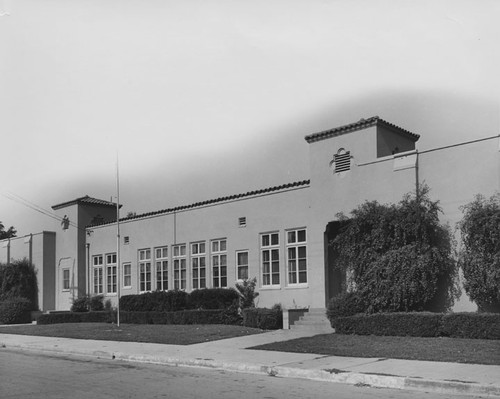 Logan Elementary School at 1007 Logan Street