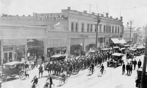 Parade on Bush and 4th