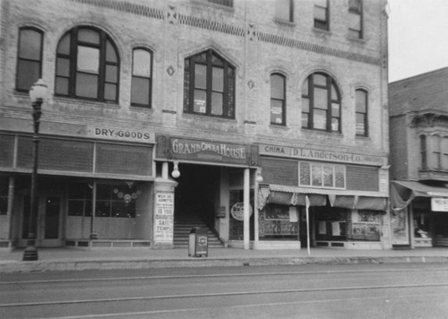 Entrance to the Grand Opera House on 203 E. 4th St., N. E. Corner of Bush and 4th, about 1930