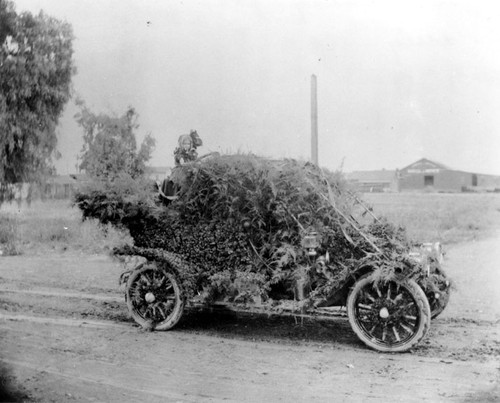 Car ready for parade in early 1900s